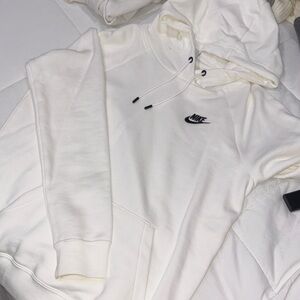 Womens Nike Classic White Pullover Hoodie